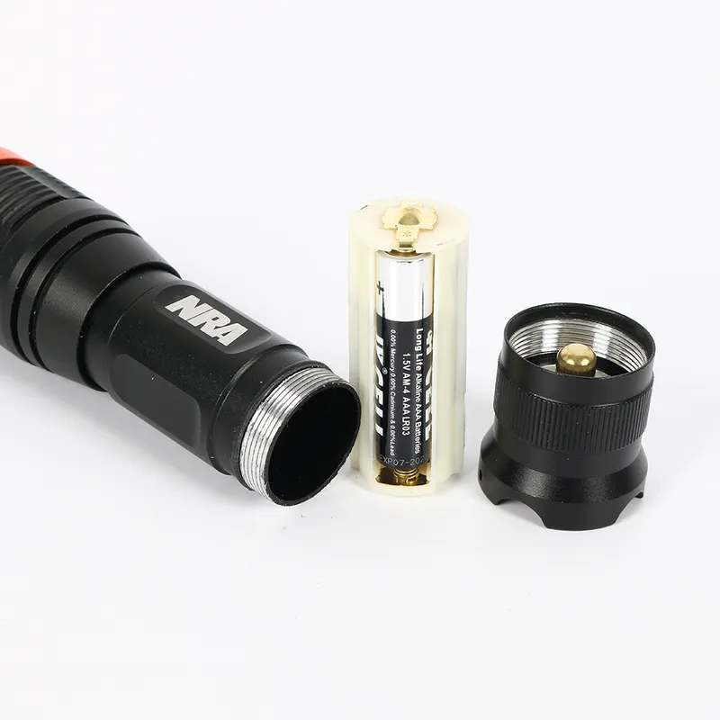 Ningbo Yichen 3W Zoomable LED Tactical Flashlight