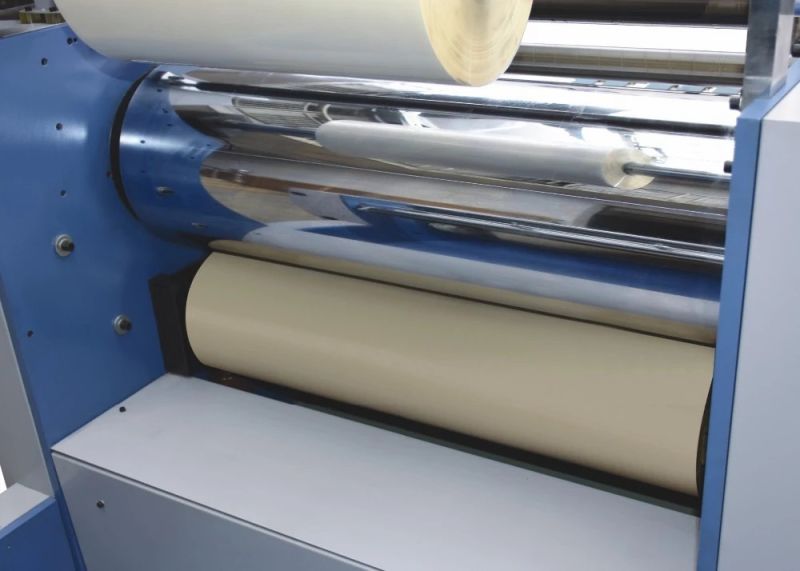 Yfmc-950y Embossing Film Paper Laminating Machine