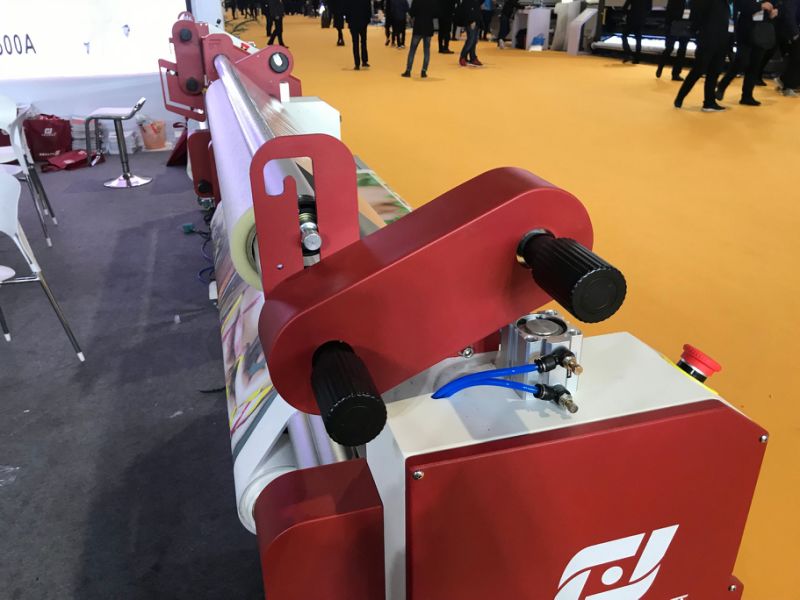 Pneumatic High Quality Roll to Roll with Compreesor Laminator