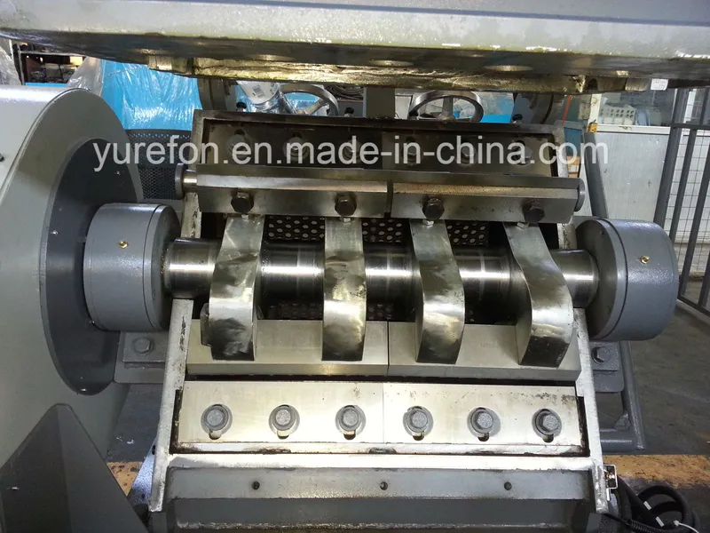 Plastic Film Crushing Machine with Claw Blade