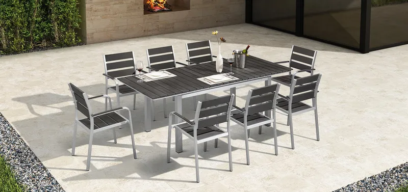 Well Made Plastic Wood Outdoor Table Chair Set for Home