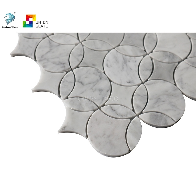 Irregular Carrara White Marble Mosaic Tiles Decorative Mosaic Tiles