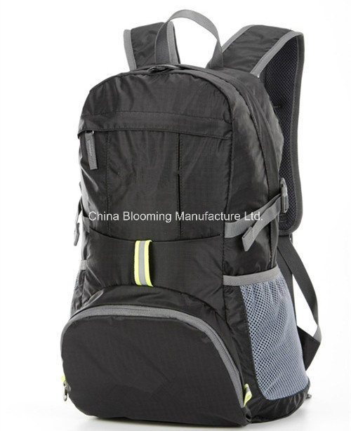 Wholesale Mountain Water-Resistant Travel Daypack Travel Backpack for Men
