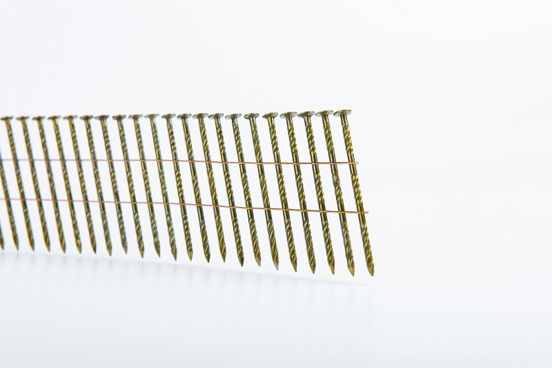 Small Flat Head Diamond Point Coil Nails