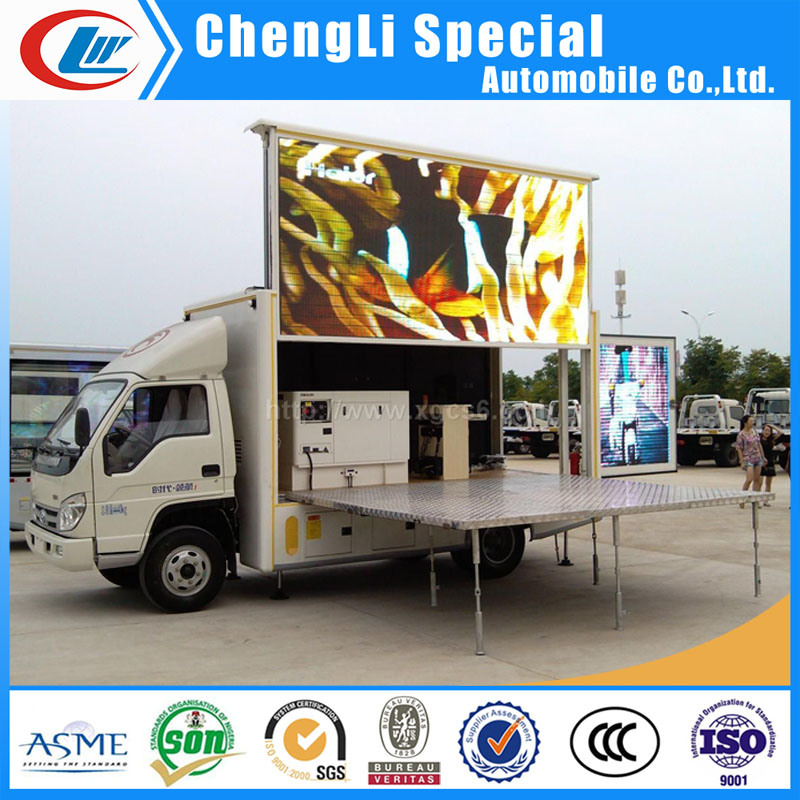 Attractive Color Road Show LED Panel Advertising Truck