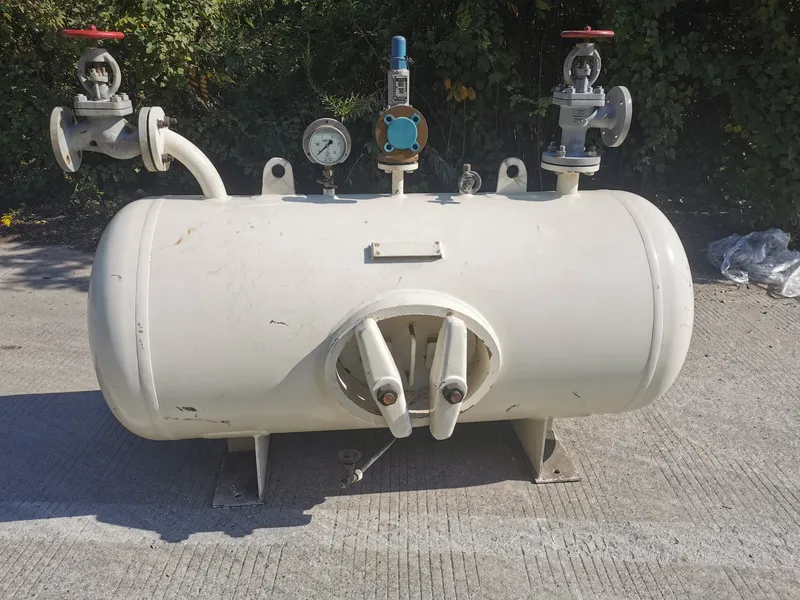 Factory Price Horizontal Type Air Receiver Cylinder for Marine Use