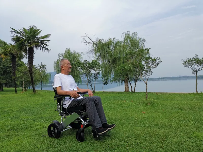 aluminum Alloy Small Size Power Wheelchair Model E08 Ce, ISO13485