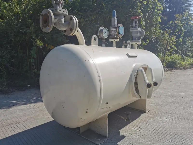 Factory Price Horizontal Type Air Receiver Cylinder for Marine Use