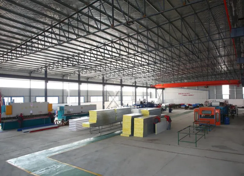 Prefabricated Steel Structure Workshop Shed with Rolling Door