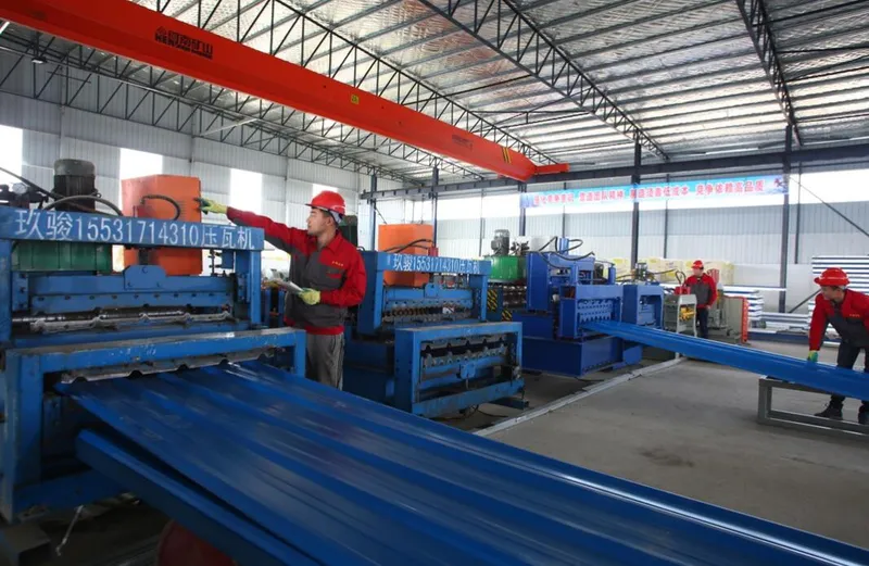 Prefabricated Steel Structure Workshop Shed with Rolling Door