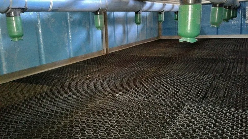 Trickle Grid Cooling Fill for Counterflow Cooling Towers