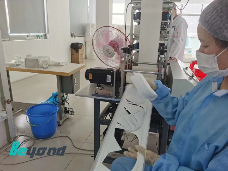 Non- Woven Medical Disposable Face Mask Machine