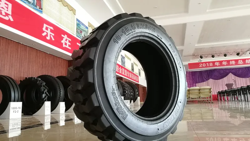 Car Tyre 14.00-20 Suitable for Sand Car and Desert Car.