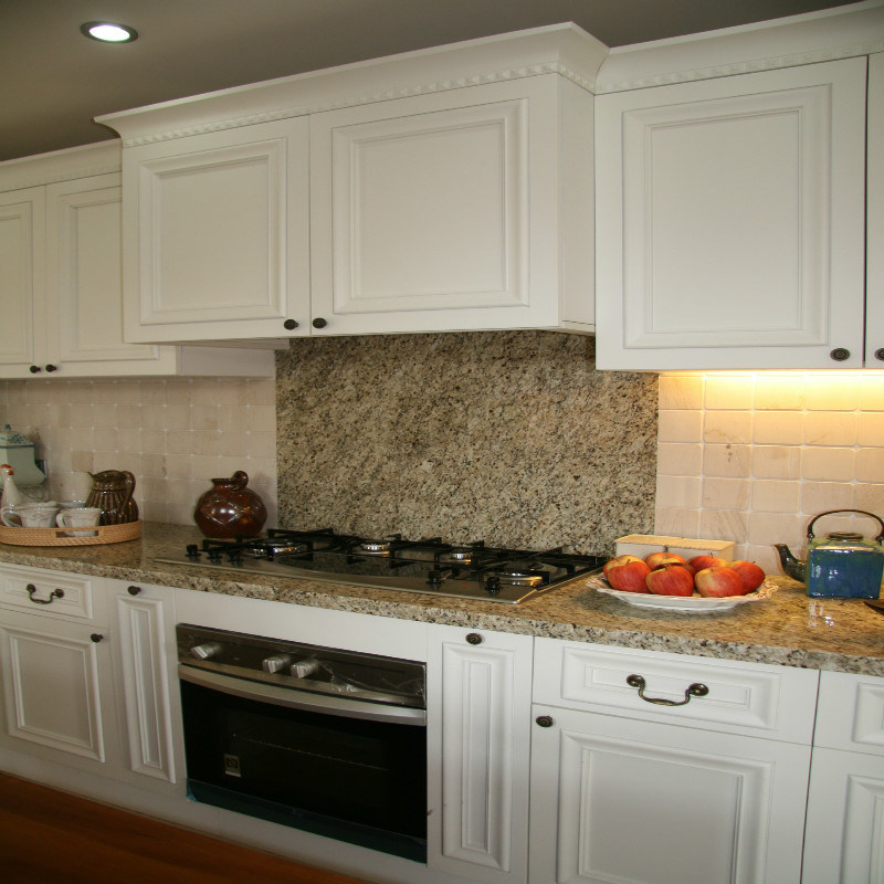 Shaker Door Lacquer Kitchen Cabinet with Matt Finished