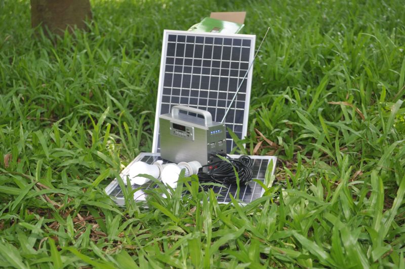 Portable Outdoor Camping Light Solar Lighting System Kits 10W Solar Panel Module System