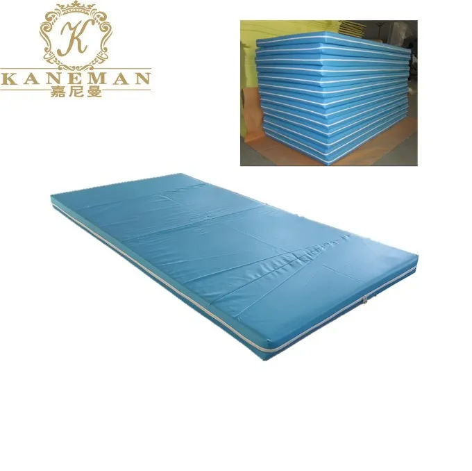 Hospital Use Waterproof Foam Core Mattress Rolled in Sleeve