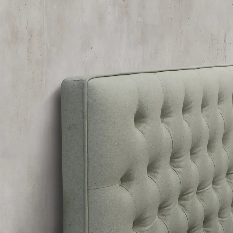 Upholstered Fabric Bed with Drawers for Bedroom Furniture Sets