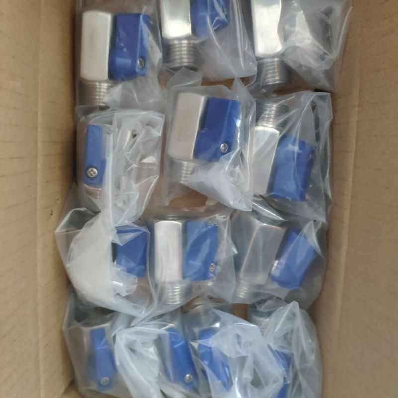 Two Pieces SS304/SS316 Spring Return PTFE Seal Ball Valve