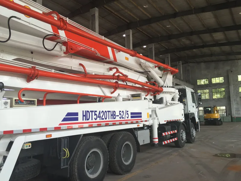 48m Truck Mounted Concrete Boom Pump with Mixer 297kw