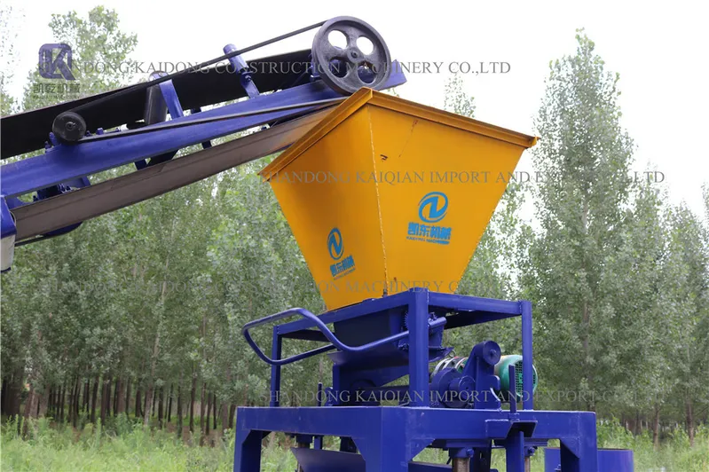 Small Concrete Cement Brick Machine/Machinery