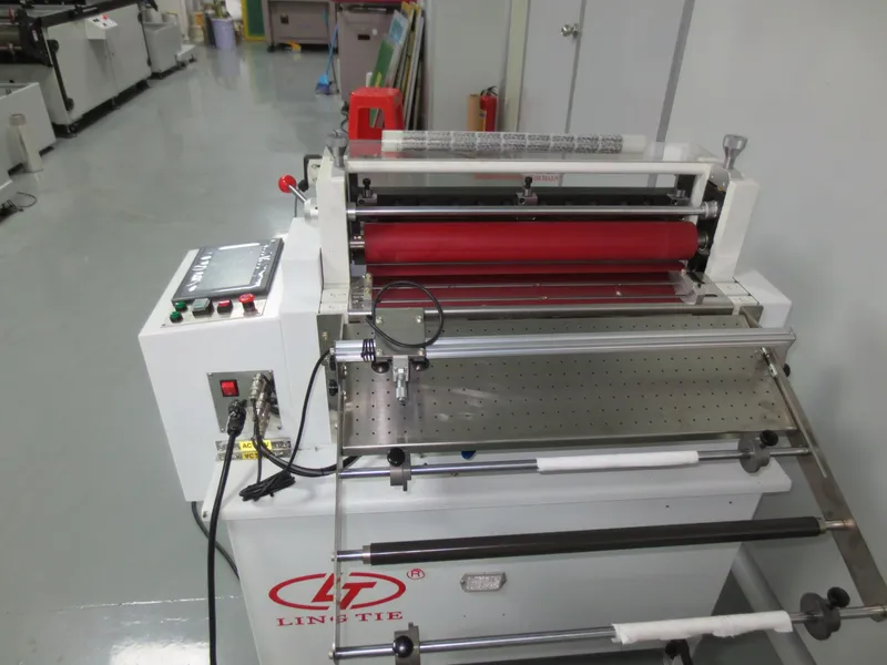 PVC Printed Roll to Sheet Cutting Machine