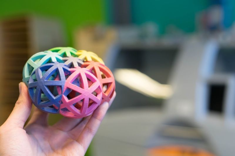 Easymfg Binder Jetting 3D Printer Printing Colorful 3D Models with Different Design