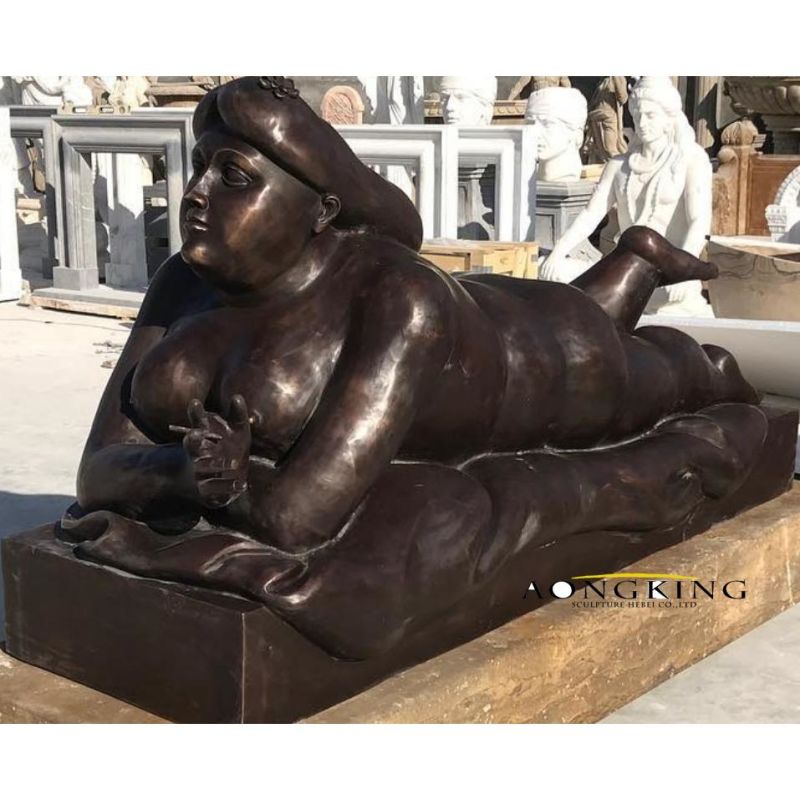 Large Size Art Botero Famous Bronze Public Art Smoking Woman Sculpture