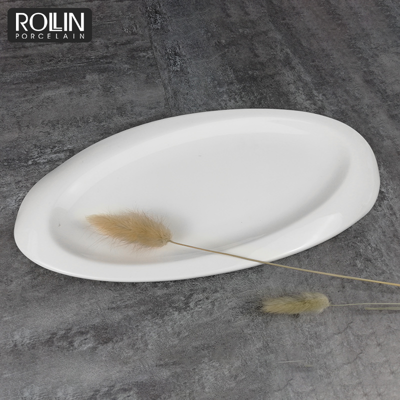 Elegant Design Large White Ceramic Artistry Oval Plate Porcelain Dinnerware
