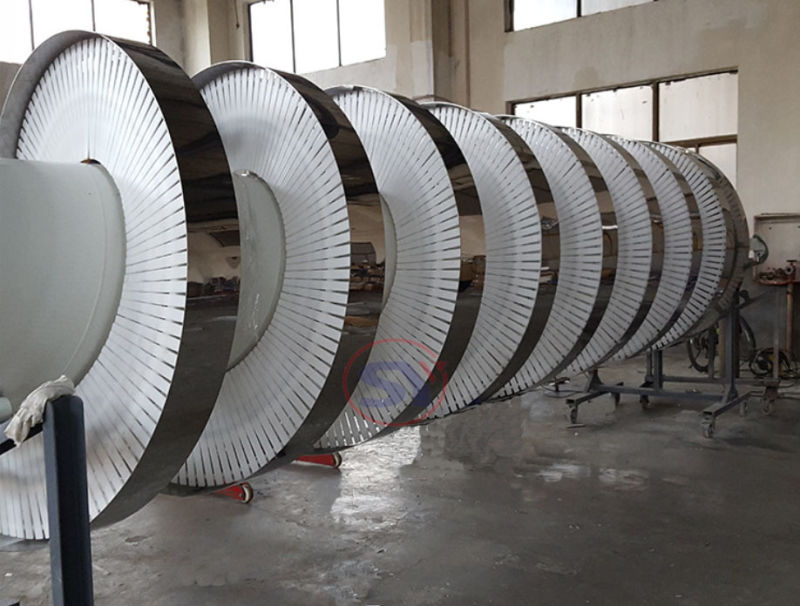 Vertical Lift Helical Conveyor Spiral Elevator for Conveying Boxes