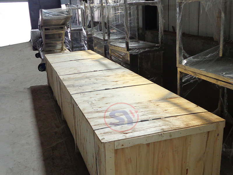 Stainless Steel 304 Frame Rubber Sidewall Conveyor Belt Apron Conveyor