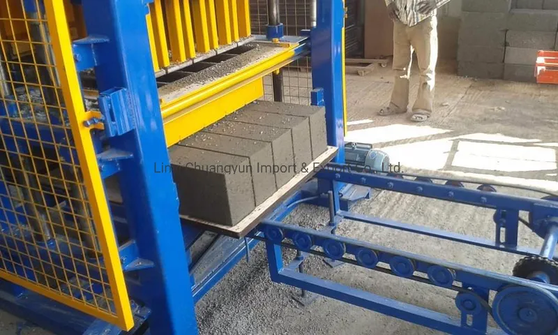 Qt4-20 Hydraulic Concrete Block Making Machine Interlocking Blocks Machine