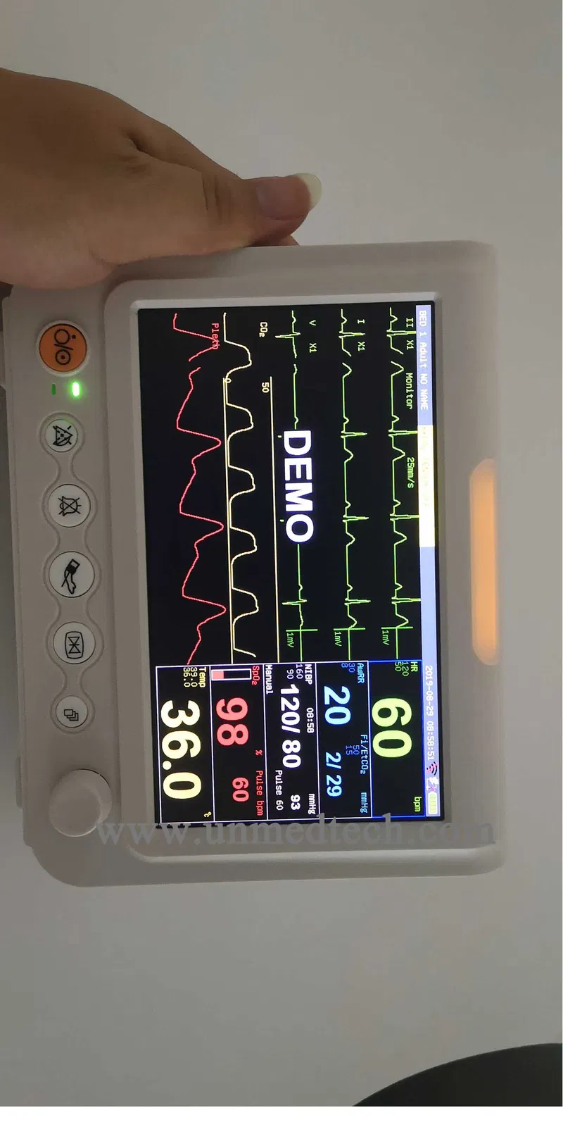 Un8000A Easy and Simple Operation Patient Monitor with 14 Languages