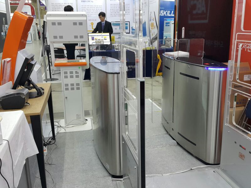 Access Control System Full Automatic Sliding Barrier Turnstile Gate