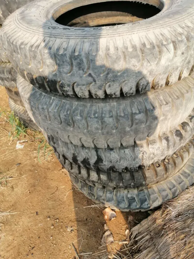 Used Truck Tyre__900-20 Nylon Tyre