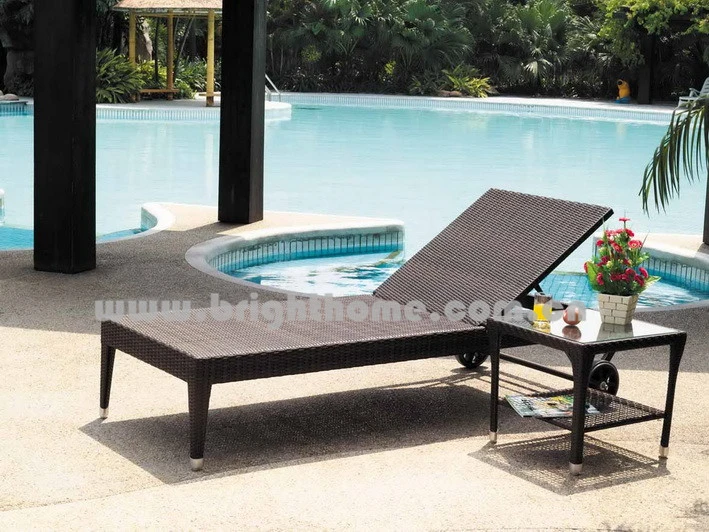 Handcraft Wicker Sun Lounge Beach Bed Outdoor Furniture
