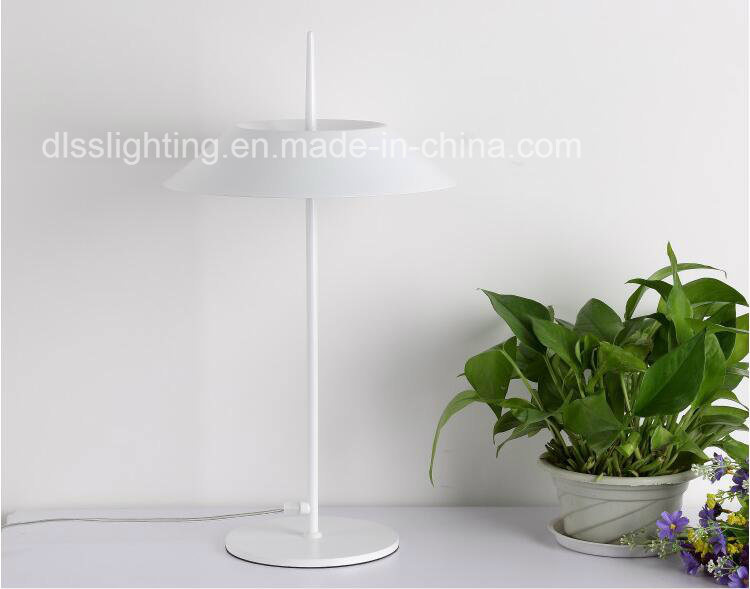 Modern Newest Design Simple LED Desk Lighting Iron&Aluminum Table Light