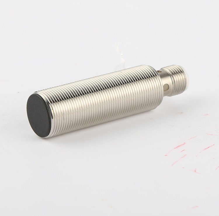Plug Type 5mm M18 Inductive Sensor for Metal Position