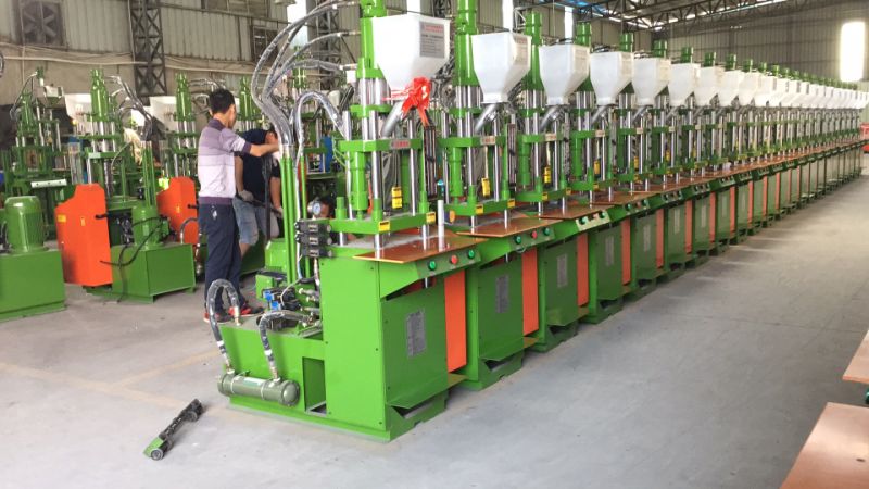 High Efficient Vertical Injection Moulding Machine Manufacturers in China