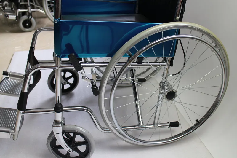 Oferta Especial Oferta Especial Plegable Ligero Cromado Plegable Silla De Ruedas Wheelchair