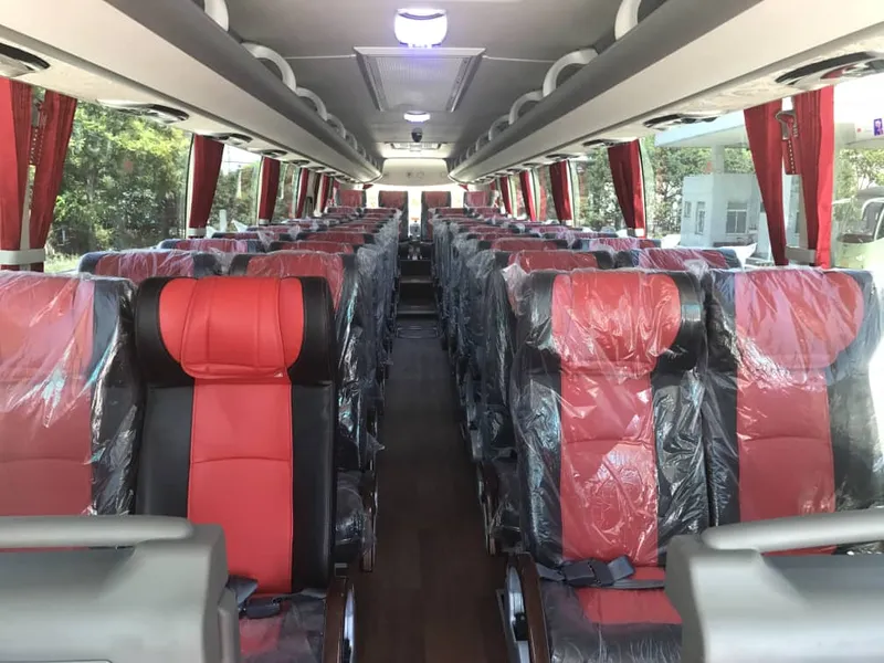 Rhd 12 Meter 46/54 Seats Diesel Engine Coach Bus