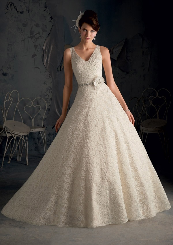 Ivory Beading Sash Bridal Ball Gown Lace Wedding Dress