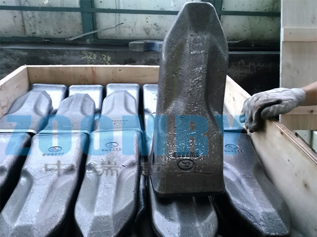 Excellent Construction Machinery Forging Fighting Bucket Teeth for Excavator Accessories