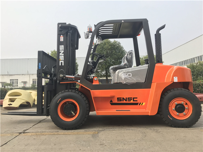 Montacargas 5 Ton Diesel Forklift