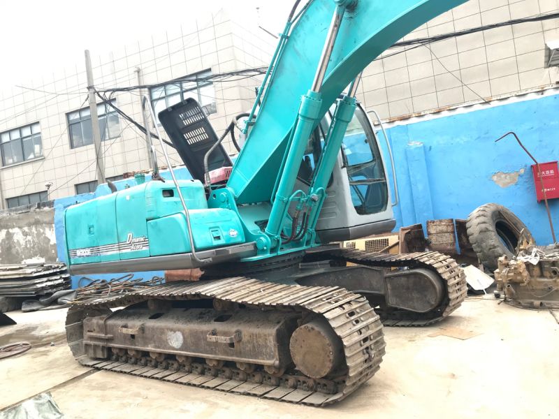 Used Good Quality Kobelco Sk200-6 Crawler Excavator, Sk200-8 Crawler Excavator