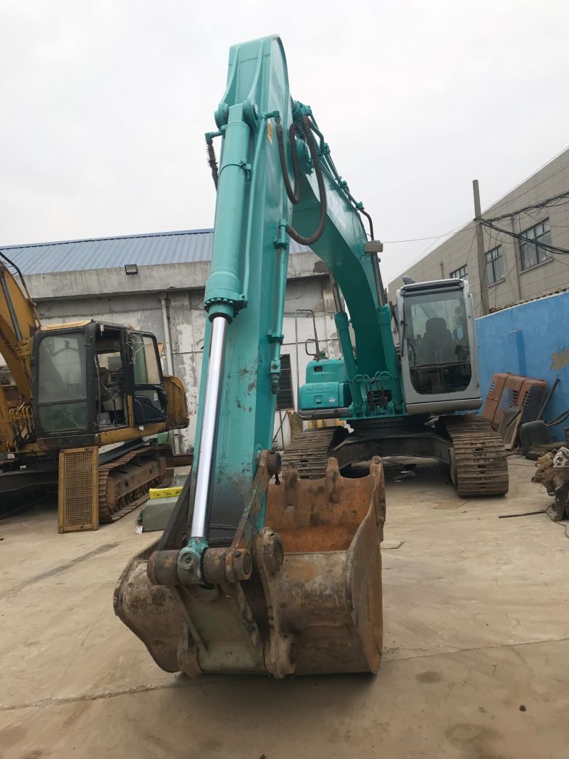 Used Good Quality Kobelco Sk200-6 Crawler Excavator, Sk200-8 Crawler Excavator